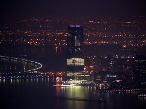 Empire state building at night 10.jpg